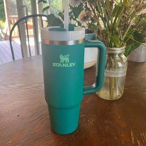 Alpine Stanley Quencher H2.0 Flowstate Tumbler 30 oz
